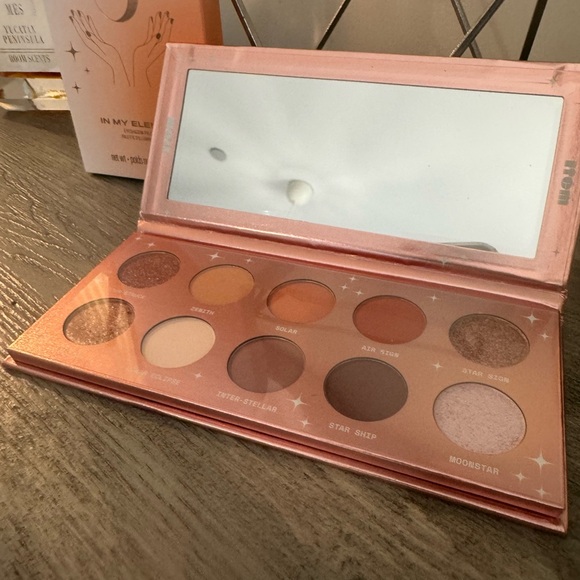 In My Element Eye Shadow Palette - Picture 2 of 2